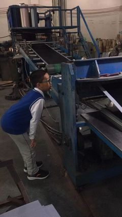 探索箱包制作的奧秘 塑料加工專用設備之旅